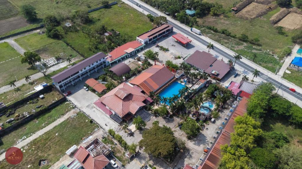 Quezon Premier Hotel - Candelaria Candelaria  Εξωτερικό φωτογραφία