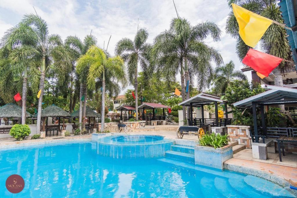 Quezon Premier Hotel - Candelaria Candelaria  Εξωτερικό φωτογραφία