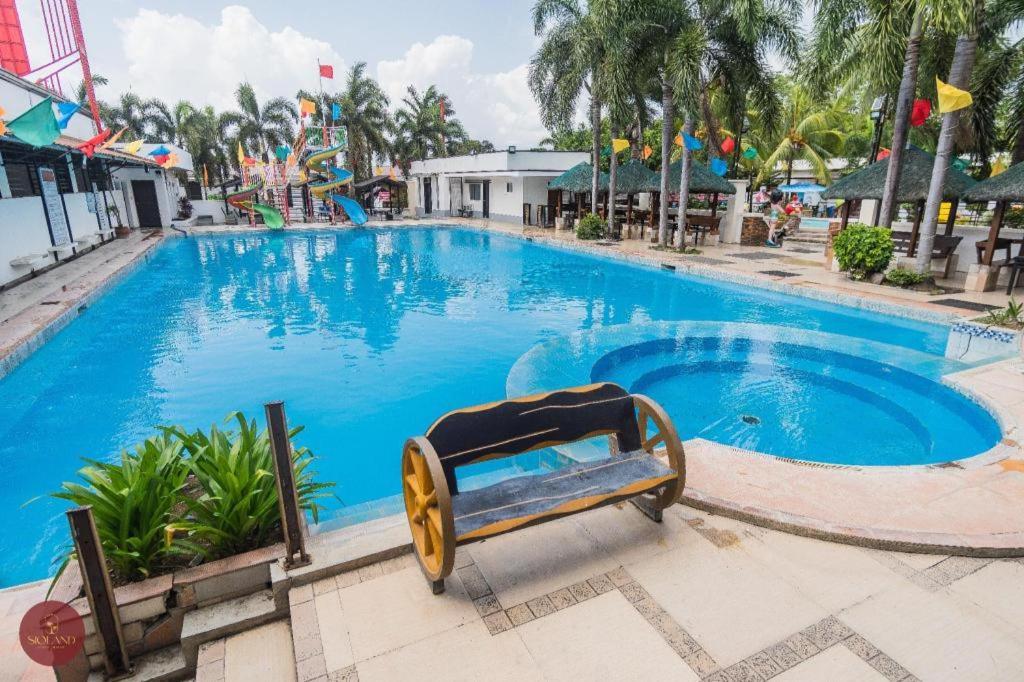 Quezon Premier Hotel - Candelaria Candelaria  Εξωτερικό φωτογραφία
