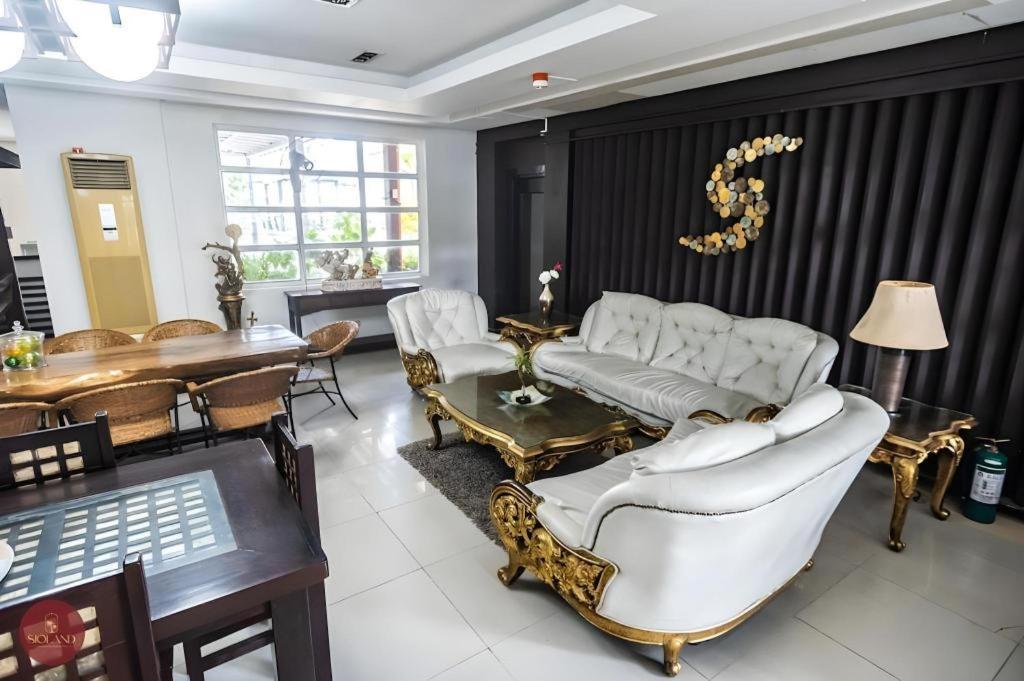 Quezon Premier Hotel - Candelaria Candelaria  Εξωτερικό φωτογραφία